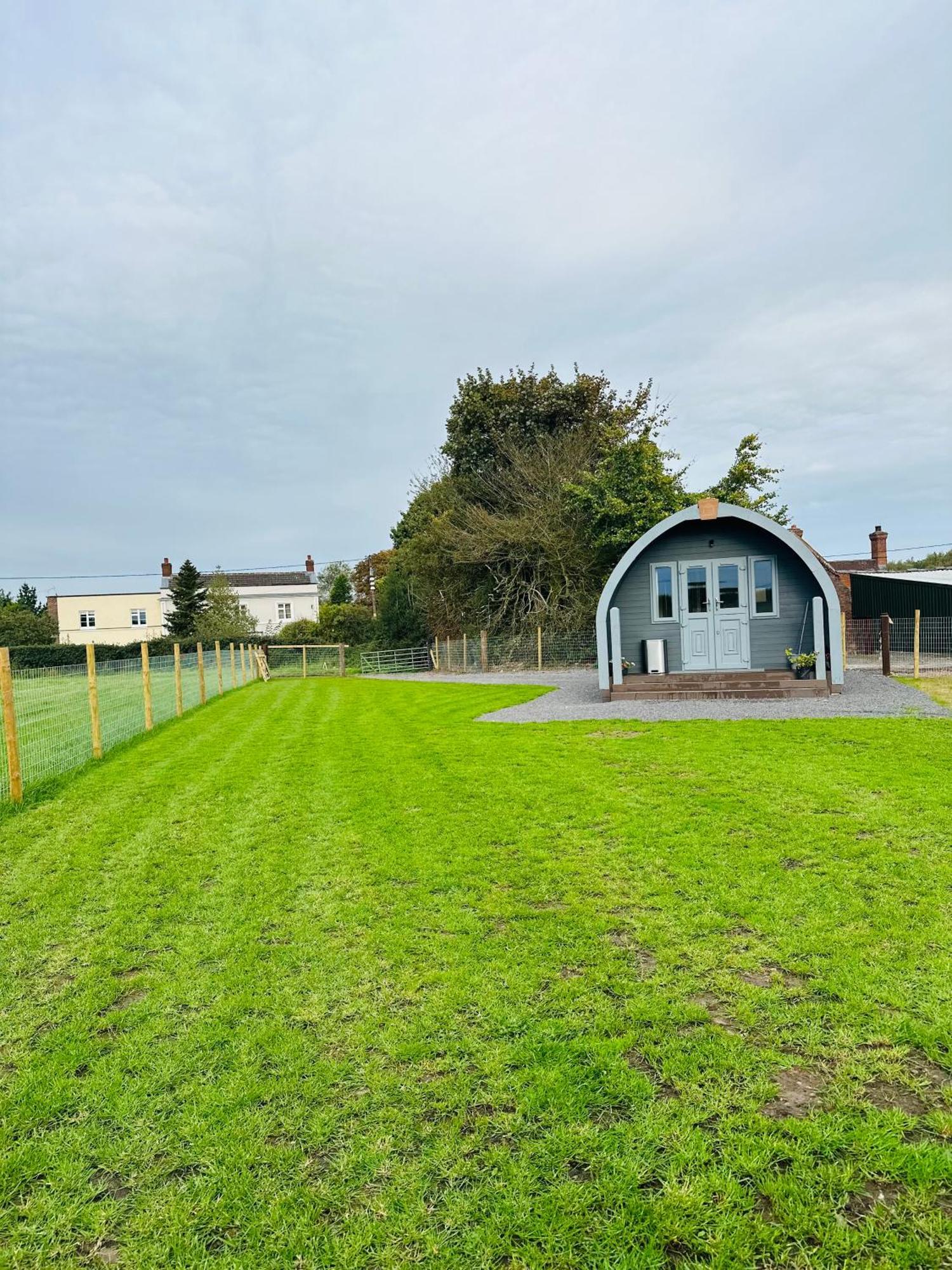 Hotel Welly Boot Pod Shenstone Exterior foto